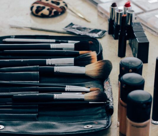 Trucco, come lavorare nel mondo della moda mondo della moda