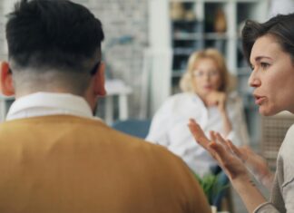 Psicoterapia Sistemico Relazionale: Un Approccio per Rafforzare le Relazioni Familiari Psicoterapia Sistemico Relazionale